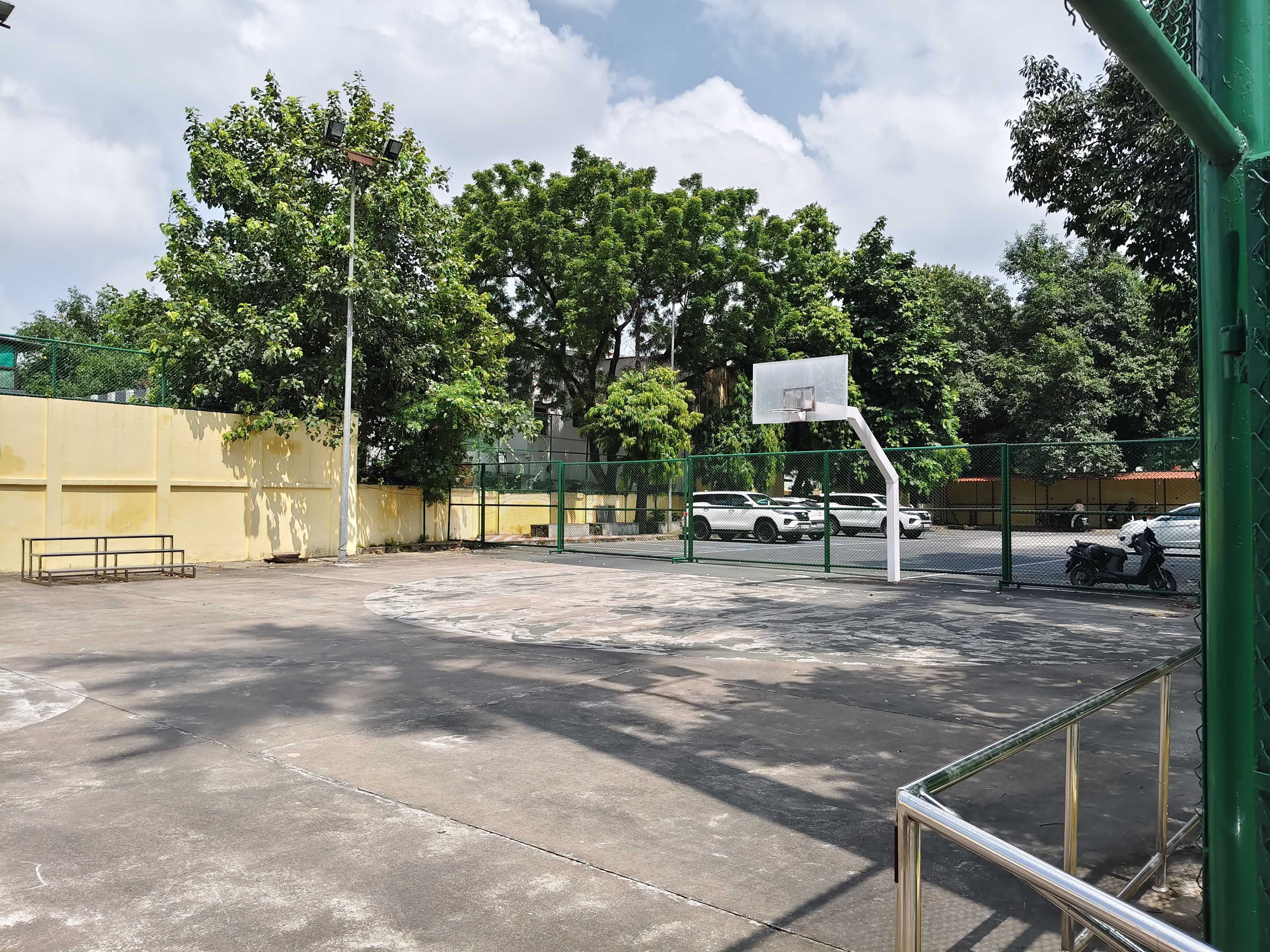Basketball 1